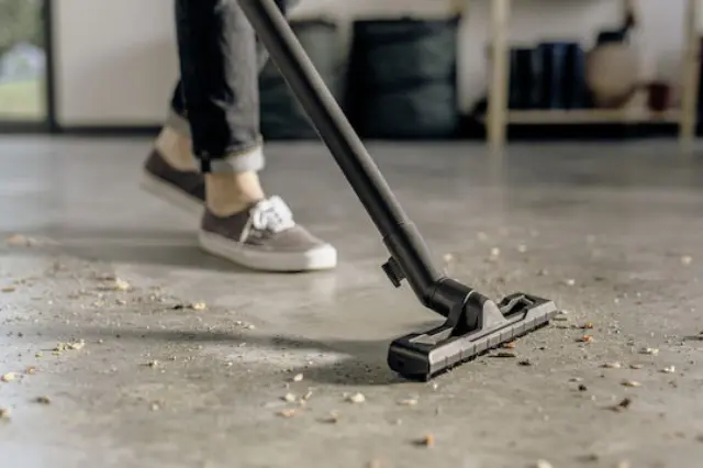Karcher KWD 1 W V-12/2/18 1.628-401.0 Σκούπα Υγρών / Στερεών 1000W με Κάδο 12lt 2