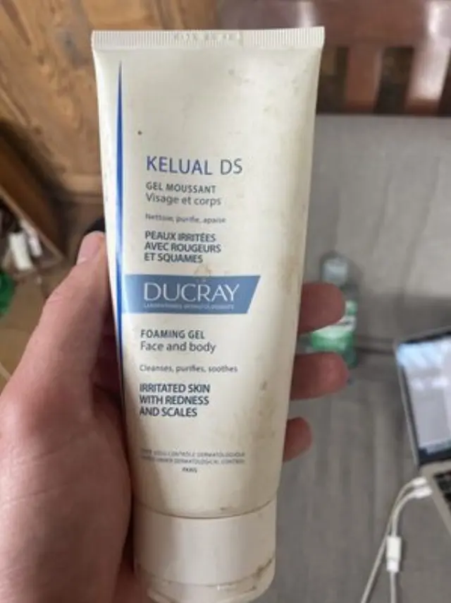 Ducray Kelual DS Gel Moussant Αφρίζον Τζελ Καθαρισμού Πρόσωπο και το Σώμα των Ερεθισμένων Δερμάτων που εμφανίζουν Κοκκινίλες και Λέπια, 200ml