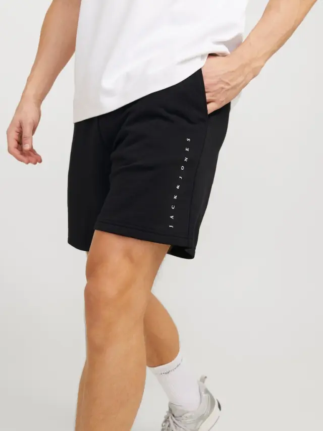 JPSTGORDON STAR JJ SWEAT SHORTS SRT SN Black 2