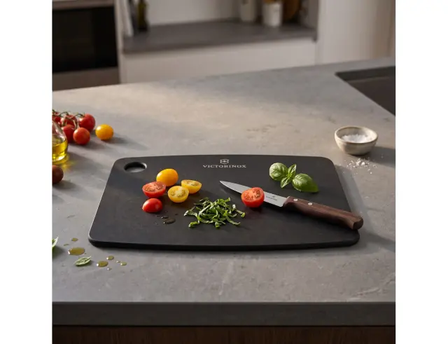 Επιφάνεια Κοπής Victorinox Kitchen Series με διαστάσεις 20.3x15.2x0.6cm - Black 7.4120.3