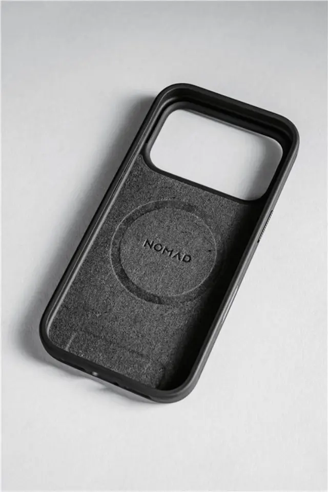 Nomad Modern Leather Case, brown - iPhone 17 Pro 2