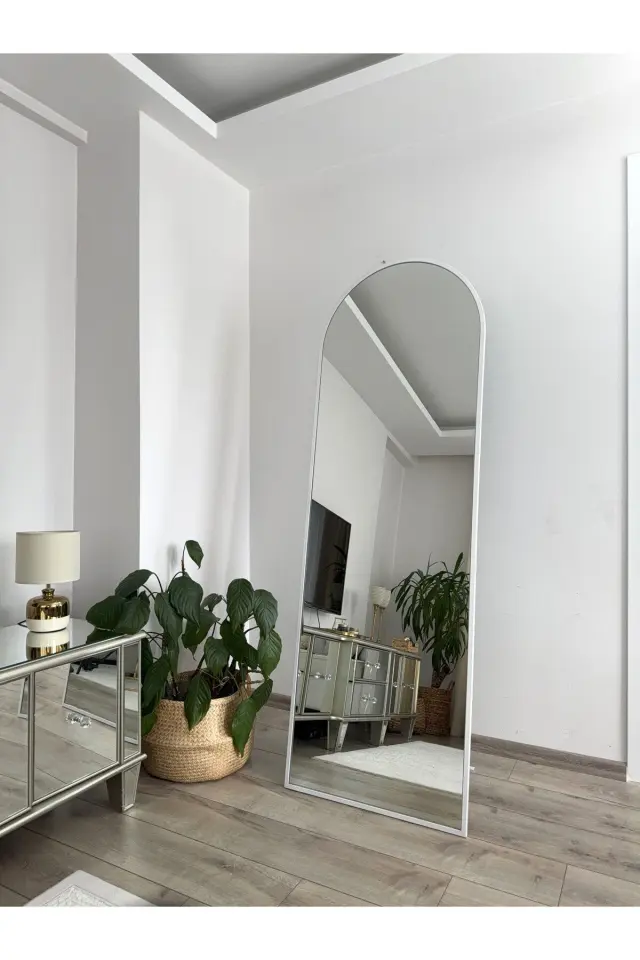 Stewehome Οβάλ καθρέφτης με μεταλλικό λευκό πλαίσιο και βάση Λευκό 180x60x1.5 cm