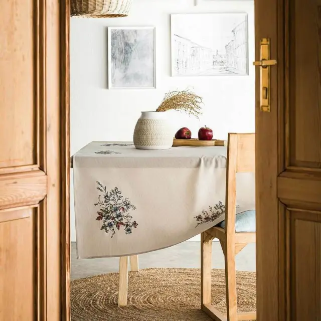 ΤΡΑΠΕΖΟΜΑΝΤΗΛΟ 135X135CM GOFIS HOME CELIA 281
