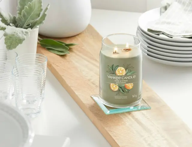 Αρωματικό Κερί Yankee Candle με διάρκεια καύσης έως 80 ώρες και άρωμα Sage & Citrus1629961E 2