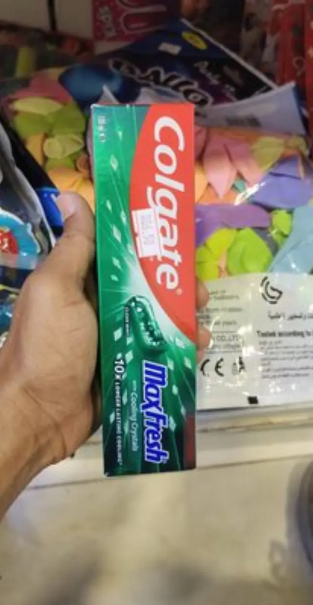 COLGATE Max Fresh Clean Οδοντόκρεμα κατά της Πλάκας 100ml