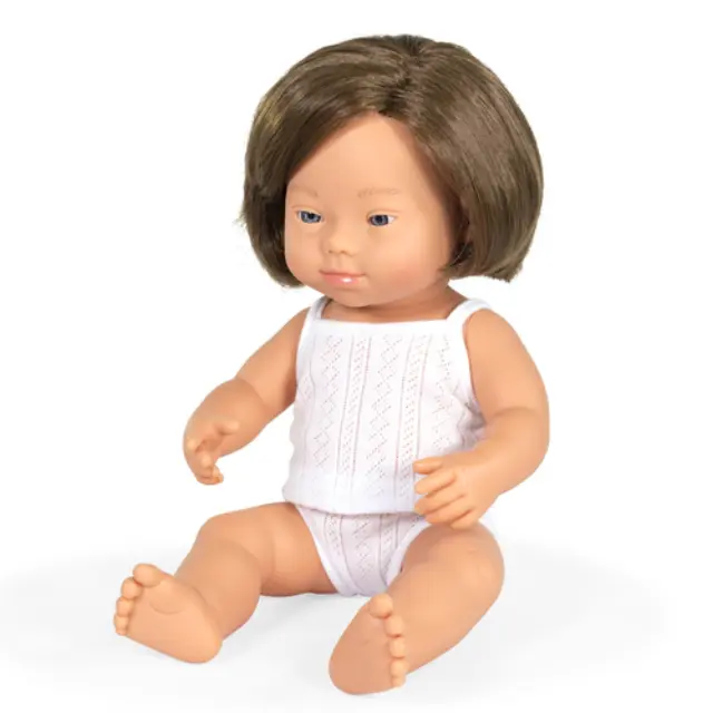 MINILAND DOLLS MINILAND ΚΟΥΚΛΑ ΚΟΡΙΤΣΙ ΜΕ ΣΥΝΔΡΟΜΟ DOWN 38 CM ΜΕ ΕΣΩΡΟΥΧΑ