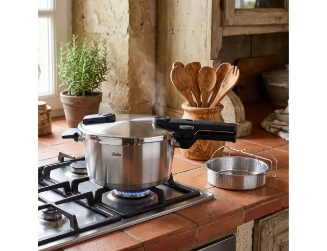 Χύτρα Ταχύτητας Fissler Vitaquick Premium με καλάθι ατμού, χωρητικότητα 3.5L και διάμετρο 22cm