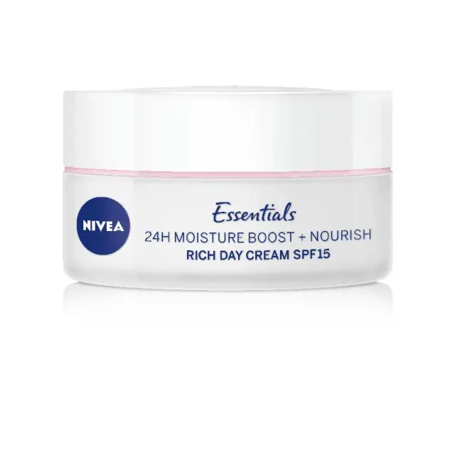 Nivea Ενυδατική Κρέμα Ημέρας SPF15 Για Ξηρές Επιδερμίδες 50ml