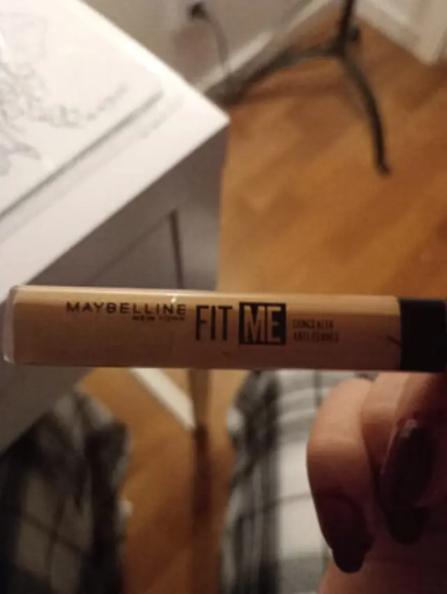 Maybelline Fit Me! Concealer Liquid Concealer against skin imperfections 10 Light 6,8 ml