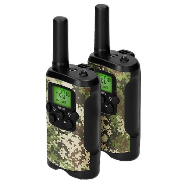 Walkie talkie με εμβέλεια έως και 7 km, σε χρώμα παραλλαγής.