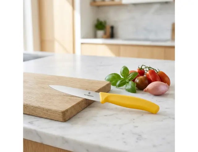 Μαχαίρι Γενικής Χρήσης Victorinox Swiss Classic με μήκος λεπίδας 10cm - Yellow6.7708.C1