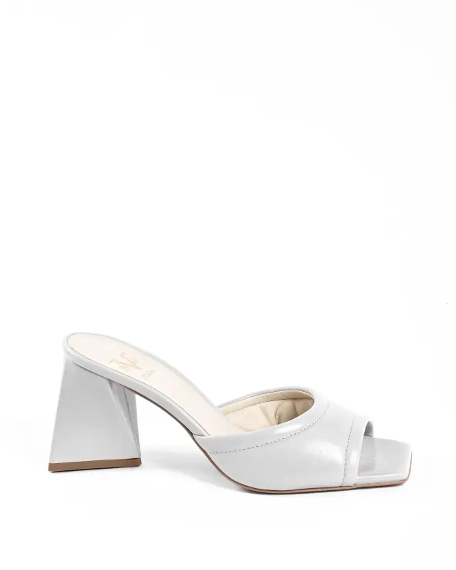 19V69 by VERSACE Light grey Sandals (100103) Women 2
