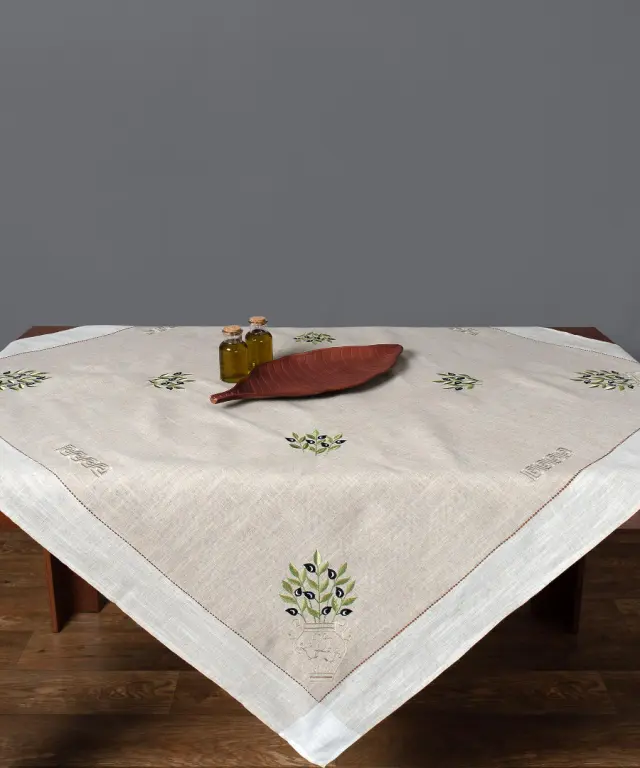Τραπεζοκαρέ 2625 (135cm x 135cm) μαύρη ελιά - -