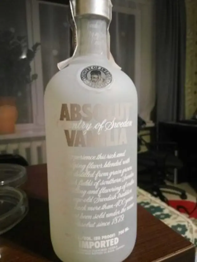 ABSOLUT VANILLA VODKA 700ml