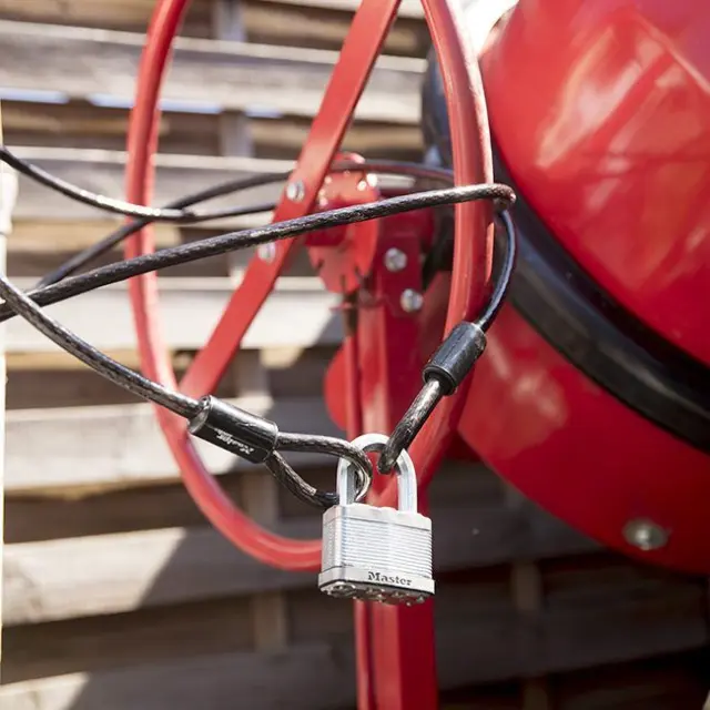 Master Lock 49EURD - Ατσάλινο συρματόσχοινο με κάλυμμα βινυλίου 2
