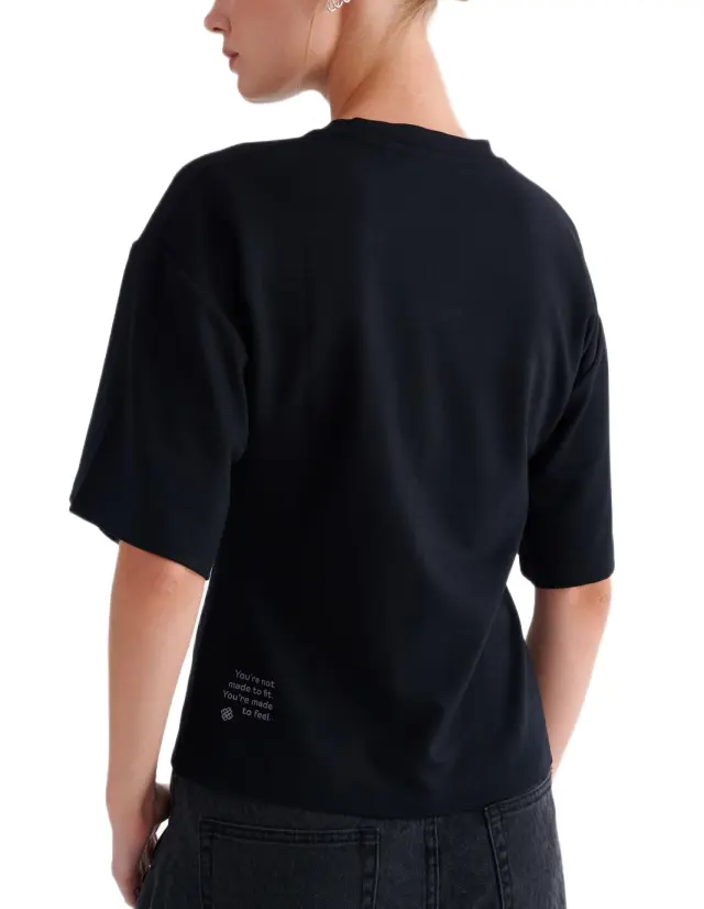 Attrattivo γυναικείο μονόχρωμο t-shirt 9923940-1 2