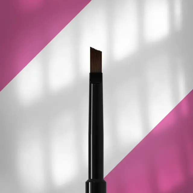 Angled brush for gel EXPERT width 6 mm / length 9 mm 2
