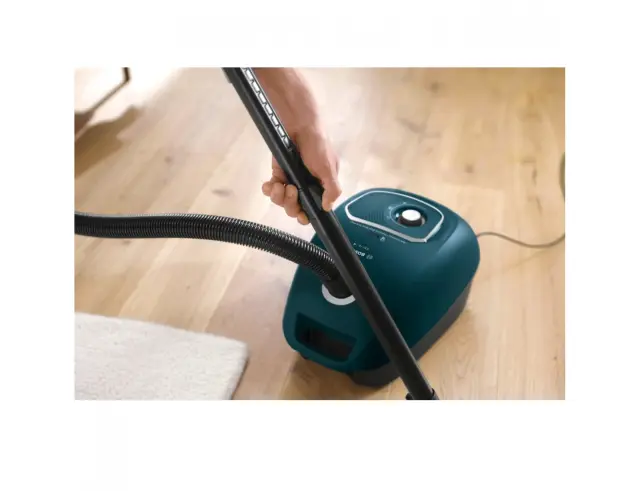 Ηλεκτρική Σκούπα Bosch Serie 4 ProFamily BGS41FAM με ισχύ 700W και χωρητικότητα σκόνης 4.0 L BGS41FAM 2