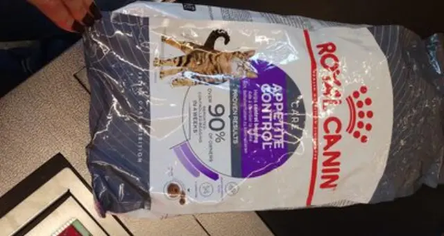 Royal Canin Sterilised Appetite Control Ξηρά Τροφή Στειρωμένης Γάτας 2kg