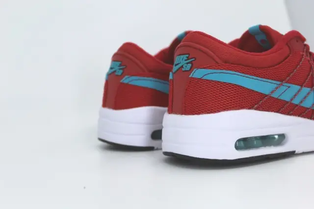 NIKE KOSTON MAX SB 833446-641 - 44.5 3