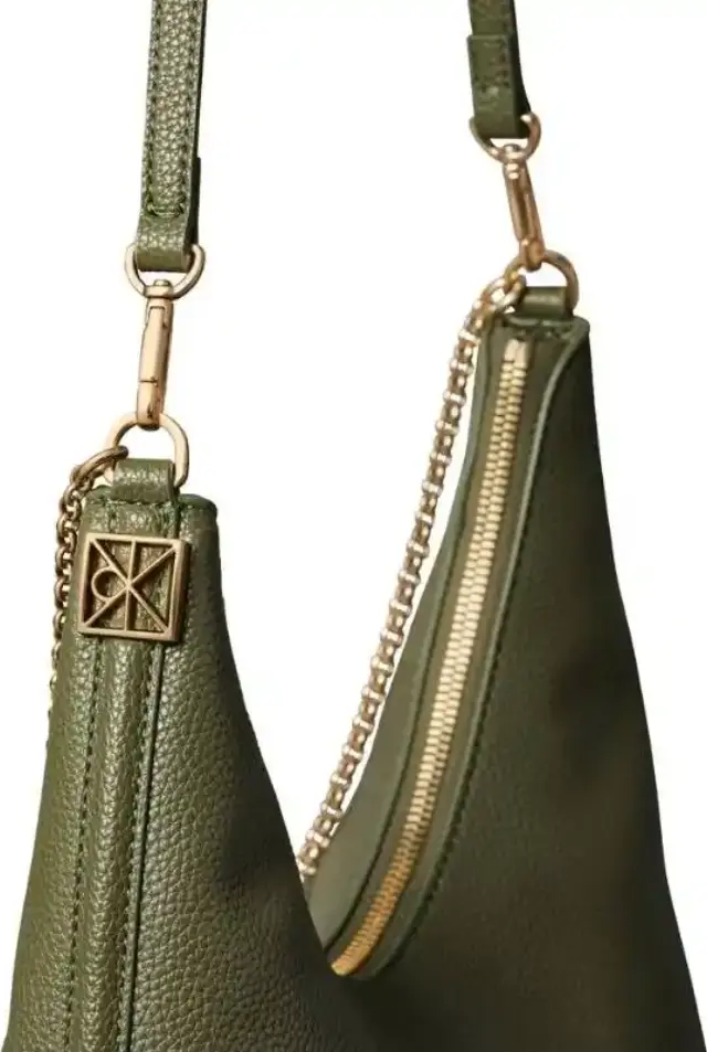Calvin Klein Γυναικεία Μικρή Τσάντα Ώμου Emblem Pebble Πράσινη 3