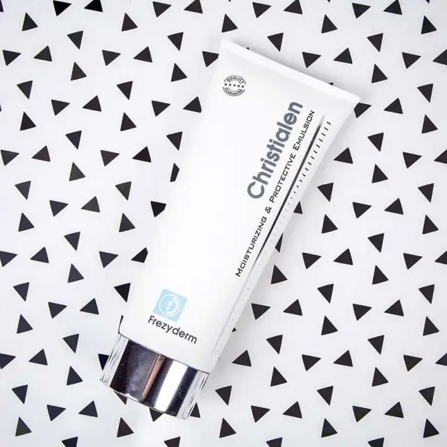 FREZYDERM CHRISTIALEN EMULSION 200ml Ενυδατικό Γαλάκτωμα Σώματος 200ml 2