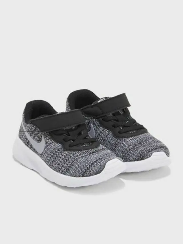NIKE TANJUN (PSV) 844868-019 - 31 2