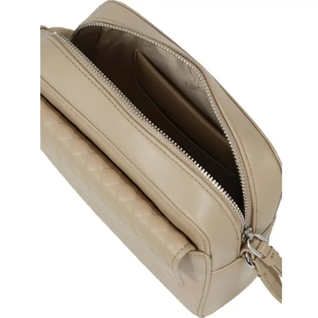 Calvin Klein Γυναικεία Τσάντα Mini Quilt Camera Bag Εκρού 3