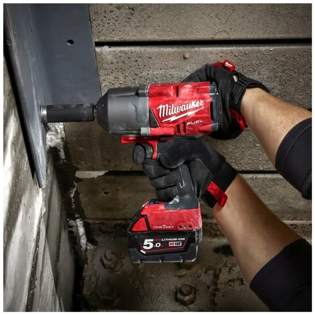 Milwaukee 4933459730 - Μπουλονόκλειδο Μπαταρίας 3/4" M18 ONEFHIWF34-502X FUEL MW, Υψηλής Ροπής με Δαχτυλίδι Συγκράτησης με 2 Μπαταρίες 5.0Αh ( 2x 5.0Αh) + Φορτιστή σε Βαλίτσα Μεταφοράς 2