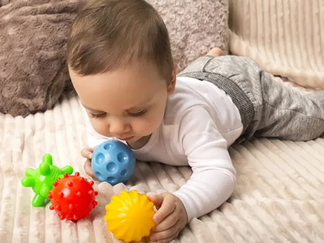 TULLO ΠΑΙΧΝΙΔΙ ΑΙΣΘΗΣΕΩΝ SENSORY BALLS 4 ΤΜΧ. 2