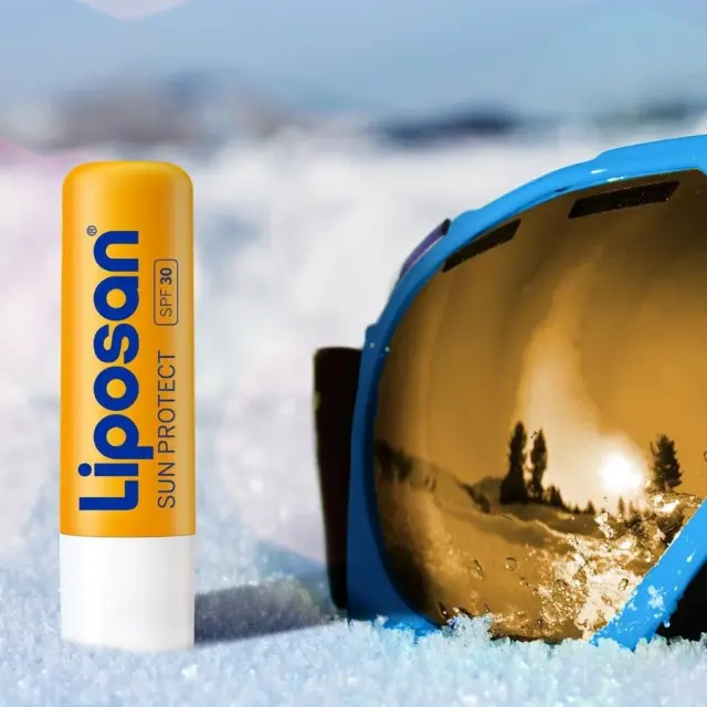 Liposan Sun Protect SPF30 Περιποιητικό Lip Balm με Αντιηλιακό Δείκτη Προστασίας Αφήνοντας ένα Φυσικό χωρίς Χρώμα Αποτέλεσμα, 4.8gr 3