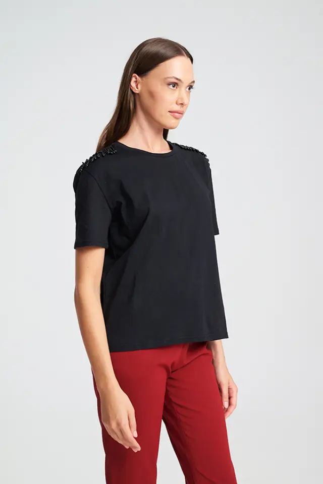 T-Shirt με Διακοσμητικές Λεπτομέρειες Cara - XS 3