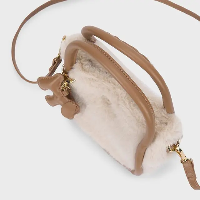 Mini 2 έως 10 ετών Τσάντα γούνα με charms μπεζ - One Size 2