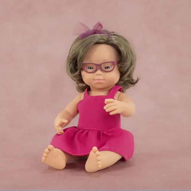 MINILAND DOLLS MINILAND ΚΟΥΚΛΑ ΚΟΡΙΤΣΙ ΜΕ ΣΥΝΔΡΟΜΟ DOWN 38 CM ΜΕ ΡΟΥΧΑΛΑΚΙΑ 3