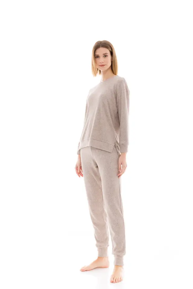 W1397 - Type - PYJAMA AUTUMN DREAMS 2