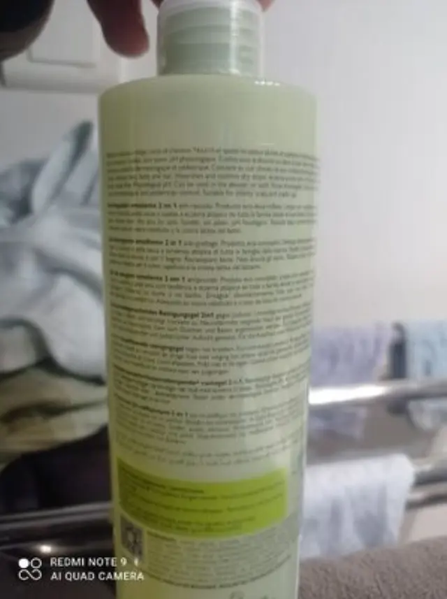 A-Derma Exomega Gel Lavant Emollient 2 en 1 Μαλακτικό Τζελ Καθαρισμού 2 σε 1 για το Ατοπικό Δέρμα, για Μαλλιά + Σώμα, 500ml 2