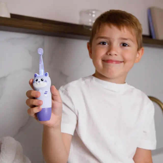 INNOGIO SONIC ΠΑΙΔΙΚΗ ΗΛΕΚΤΡΙΚΗ ΟΔΟΝΤΟΒΟΥΡΤΣΑ GIOCAT VIOLET 2