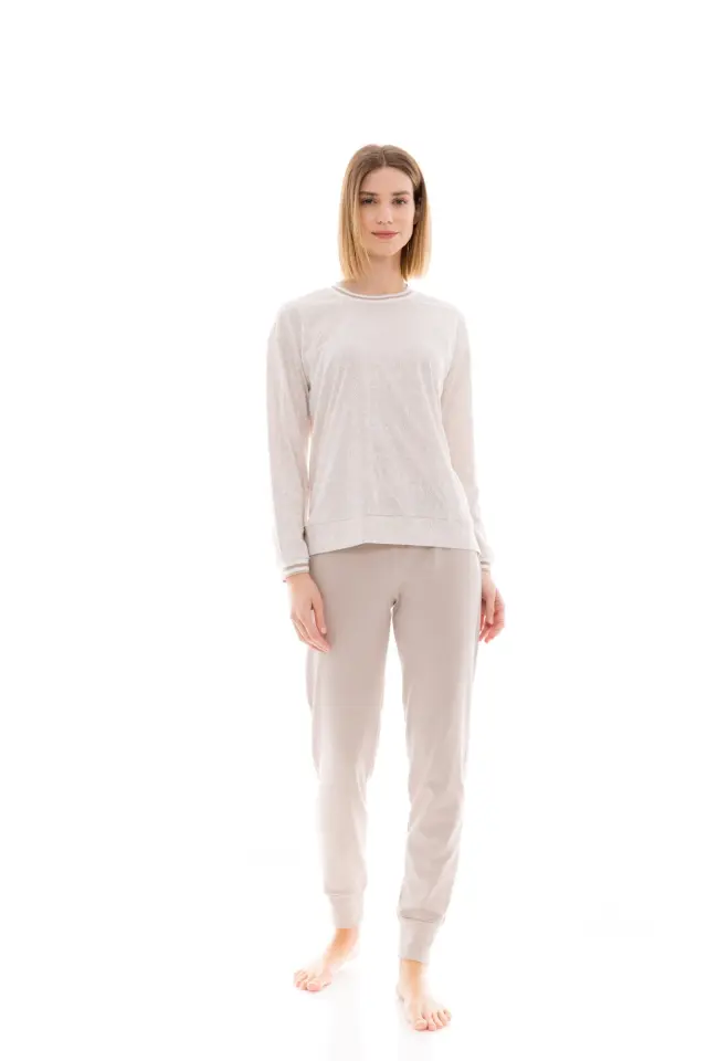 W1399 - Type - PYJAMA AUTUMN DREAMS