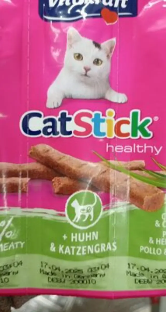 Vitakraft Cat Stick Healthy Chicken & Cat Grass Λιχουδιά για Γάτες (3x18gr) Μονόχρωμο