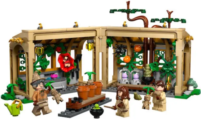 LEGO - Harry Potter TM - Hogwarts™ Castle: Herbology Class (76445) - Toys 2