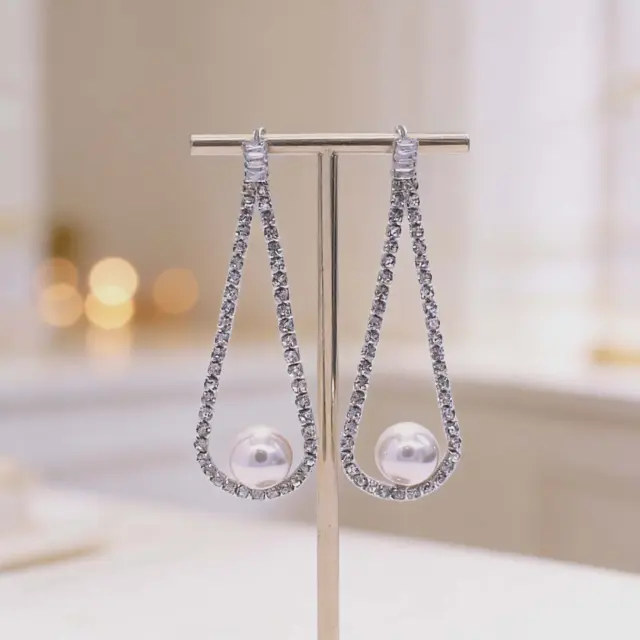 Silver Drop Earrings with Crystals & Pearl