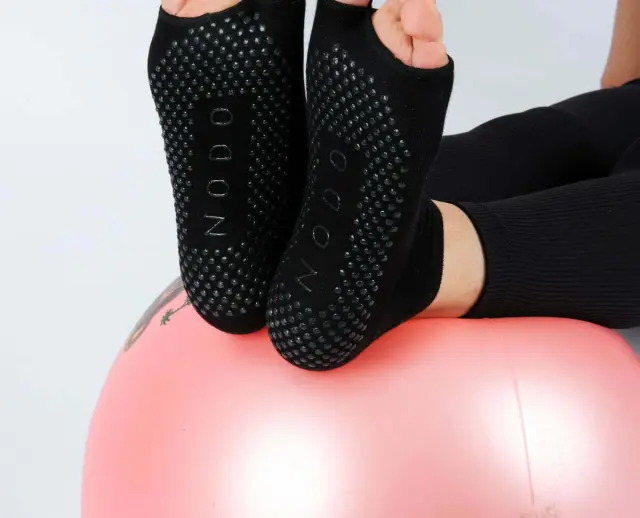 Βαμβακερή Κάλτσα Yoga & Pilates Αντιολισθητική με Ανοιχτά Δάχτυλα Toeless NODO 3