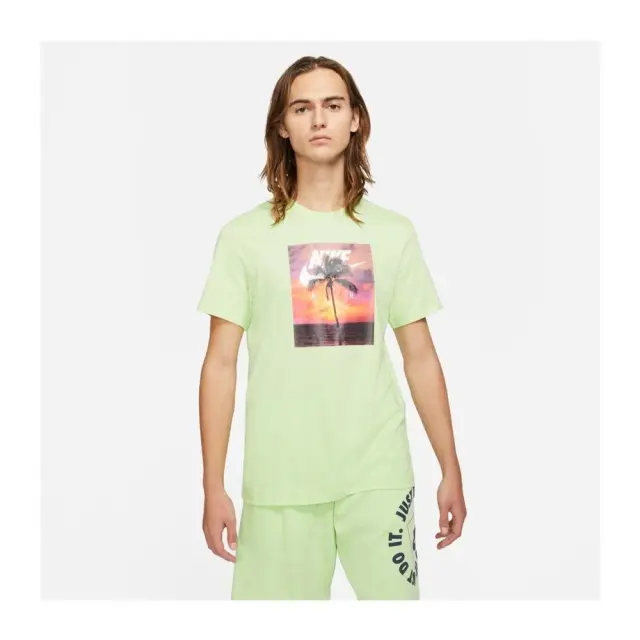 Nike Sportswear T-Shirt (DB6163-383) - Lime