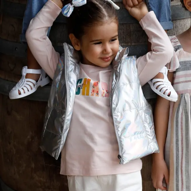 Mini 2 έως 10 ετών Αμανικό cropped γιλέκο ασημί μεταλλιζέ 2