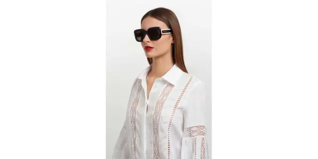 Carolina Herrera Γυναικεία Γυαλιά Ηλίου με Καφέ Ταρταρούγα Κοκκάλινο Σκελετό και Καφέ Ντεγκραντέ Φακό HER 0313/S 086/HA 3