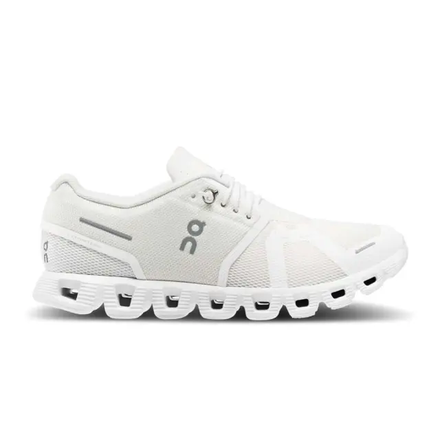 On Women's Cloud 5 Τριπλό Άσπρο 59.98373 (On) - 37