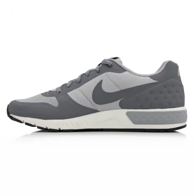 NIKE NIGHTGAZER LW 844879-001 - 44.5 2