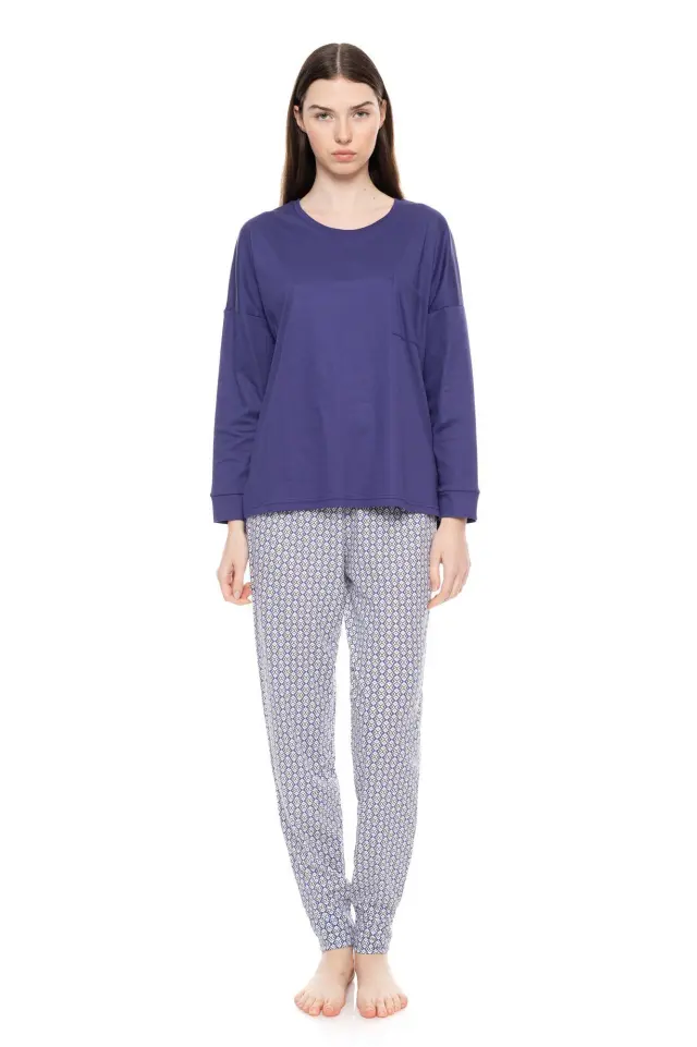 W1547 - Type - PYJAMA GEO LOVERS