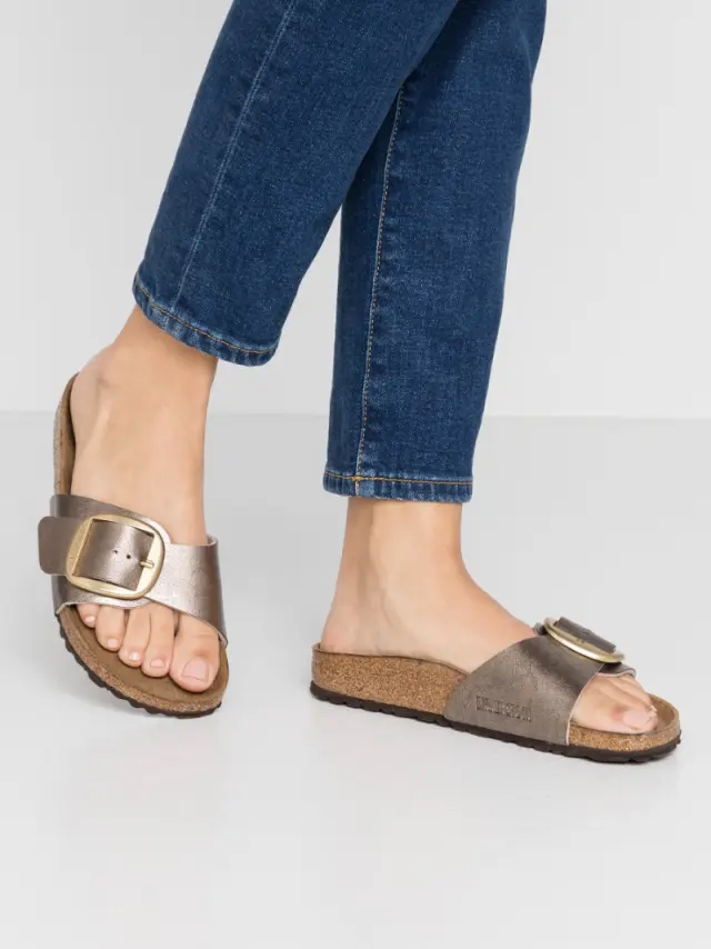 Birkenstock Πέδιλα Γυναικείο Birko-Flor(ανθεκτικό υλικό της Birkenstock-επιτρέπει την επαφή με το νερό) Μπρονζέ BIR/MADRID BIG BUCKLE 1016237 TAUPE 2