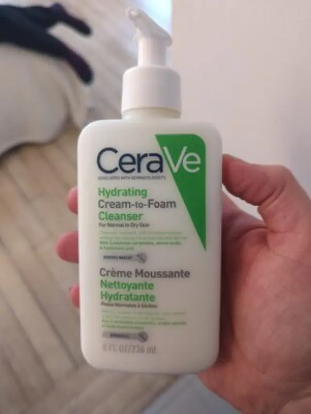 Cerave Hydrating Cream-to-Foam Cleanser Normal to Dry Skin Αφρώδης Κρέμα Καθαρισμού Για Κανονικό & Ξηρό Δέρμα, 236ml